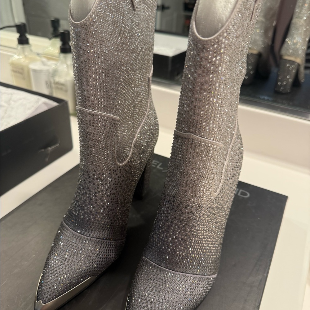 Daniel diamond cowboy boots